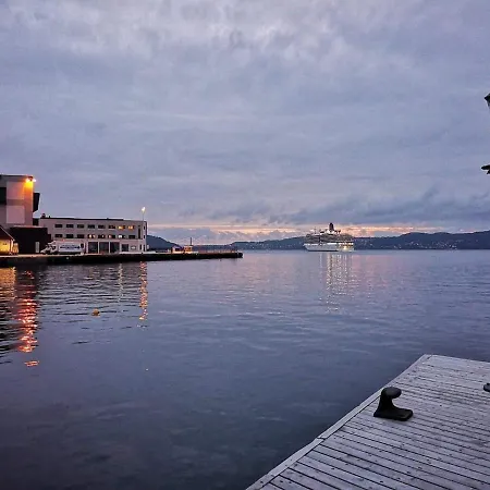 Διαμέρισμα 3 Min Walk To Bryggen - Spacious & Bright Μπέργκεν